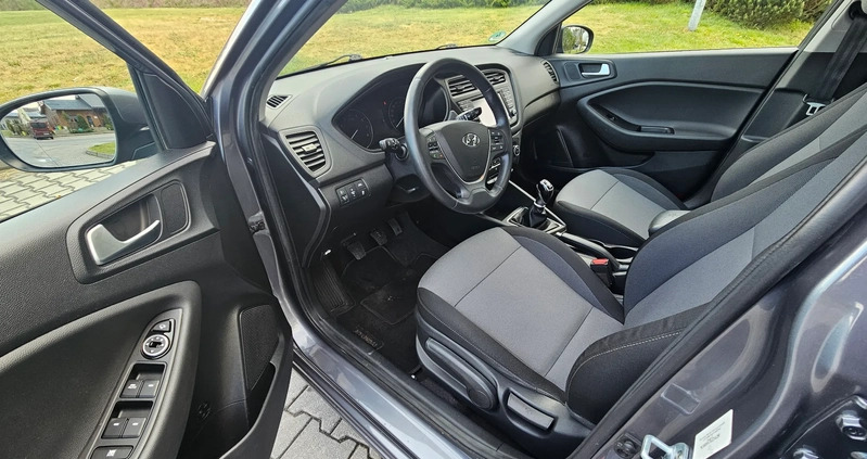 Hyundai i20 cena 39900 przebieg: 200000, rok produkcji 2015 z Iłowa małe 191